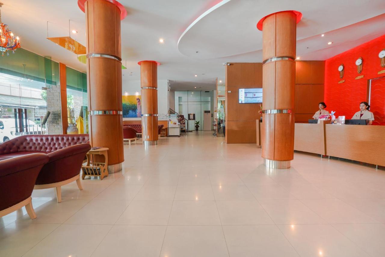 Baron Beach Hotel Паттайя Экстерьер фото