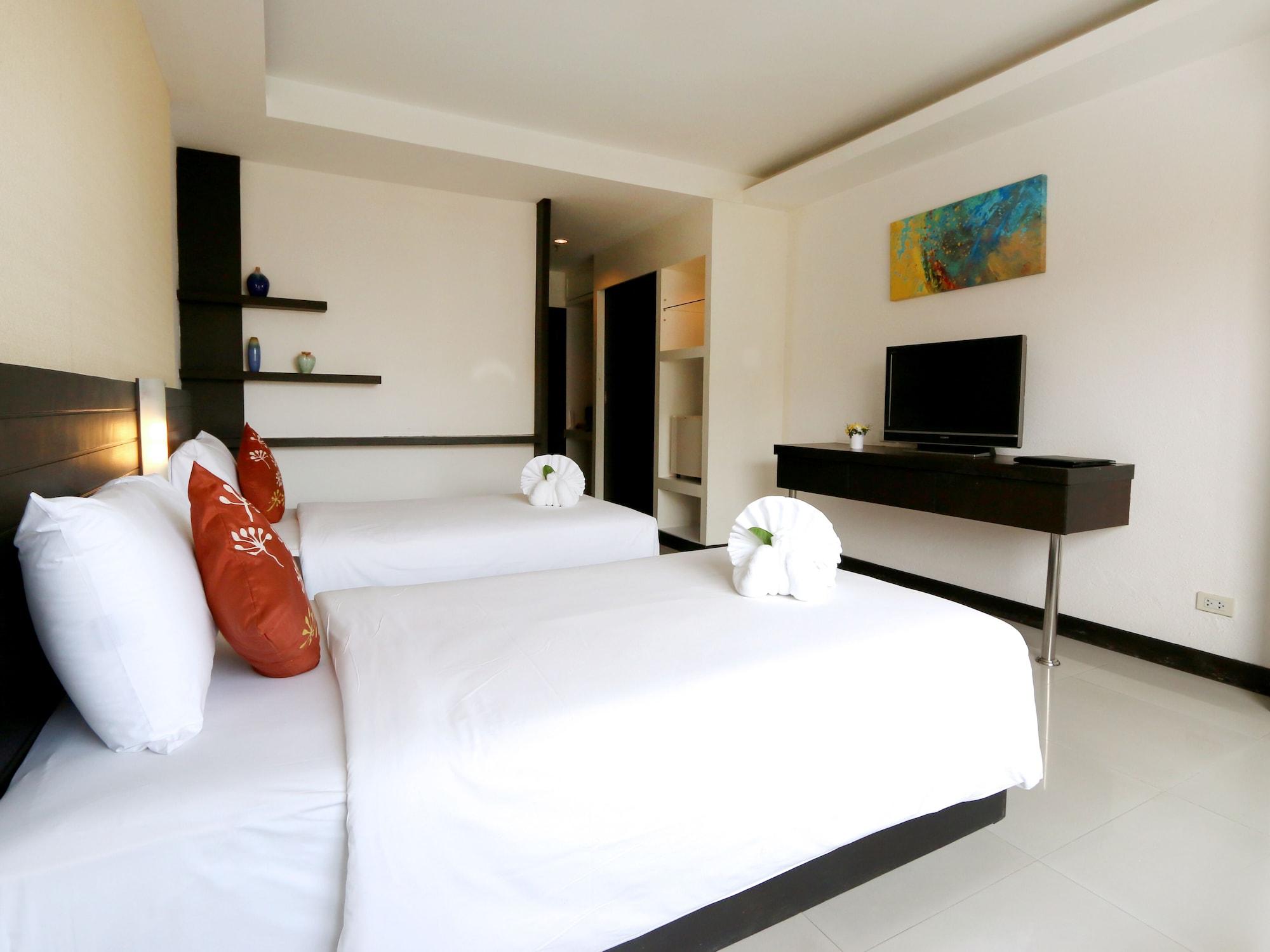 Baron Beach Hotel Паттайя Экстерьер фото